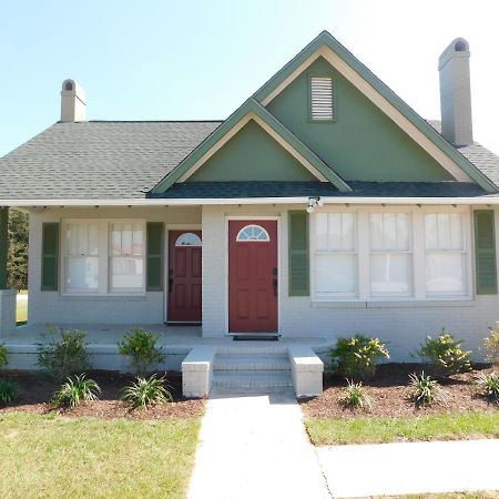 Lawrence Village Bed And Breakfast Swainsboro Bagian luar foto