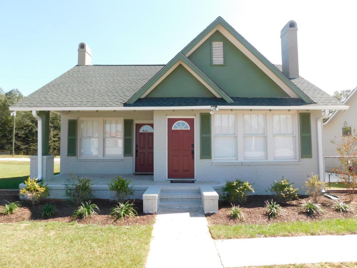Lawrence Village Bed And Breakfast Swainsboro Bagian luar foto