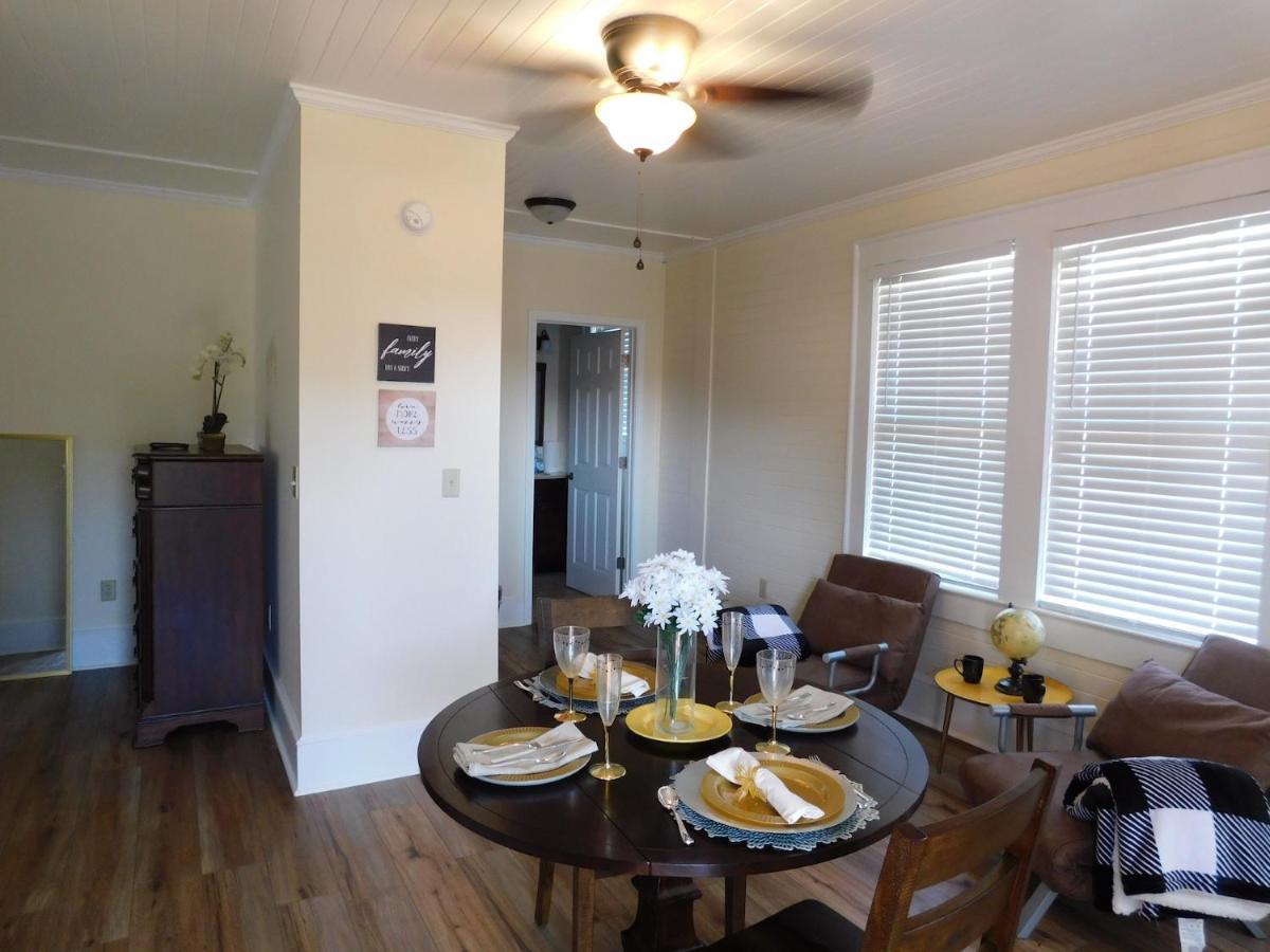 Lawrence Village Bed And Breakfast Swainsboro Bagian luar foto