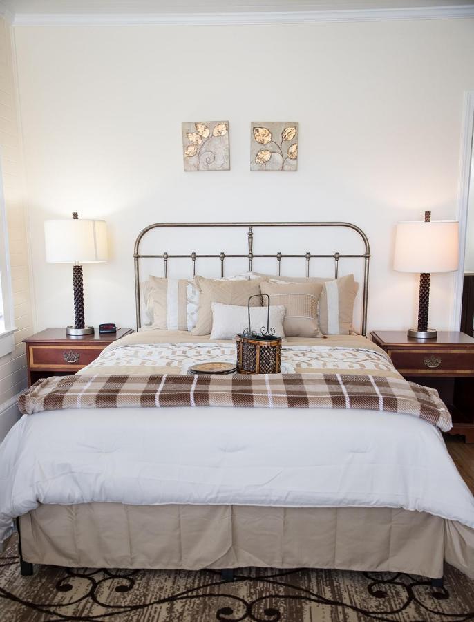 Lawrence Village Bed And Breakfast Swainsboro Bagian luar foto